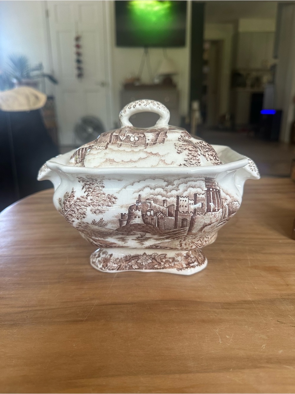 Vintage Brown Transferware lidded Tureen Korea crazing 6”Hx8”Wx 4”D